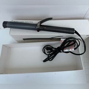 T3 Micro SinglePass Curl 1 1/4” Professional Clip Curling Iron